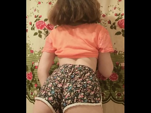 ❤️ Dhallaan yar oo sexy ah oo iska siibaysa surwaalka gaaban ee kamarada ❤❌  annaga %so.assay-define-smartlink.ru ☑